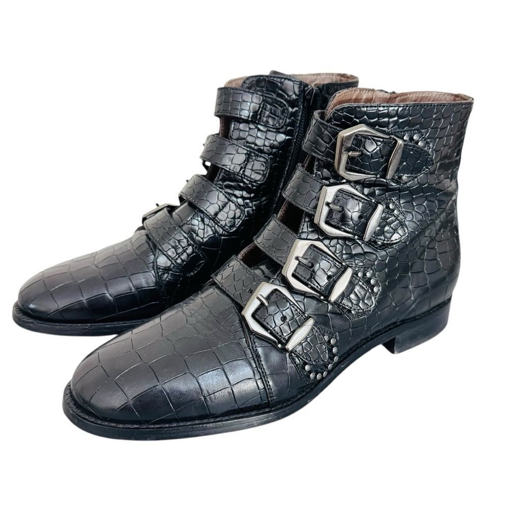 Pertini Reptile Embossed Black Leather Buckle Studded
Moto Biker Ankle boots 7